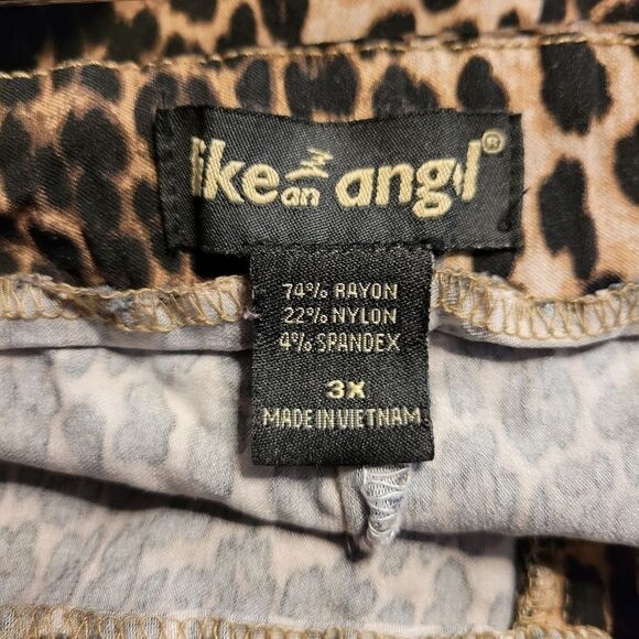 Like an Angel Women's Plus Size 3X Leopard Print Pants - Picture 7 of 12
